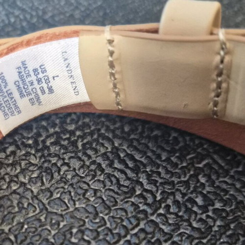 Leather belt beige with gold buckle size L like new