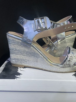 A.L.E. Silver Women's Pumps like new, size 37