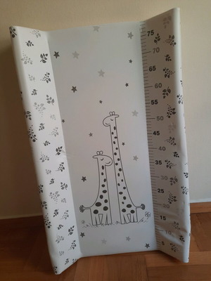 Hard Waterproof Changing Mat for Babies Like New