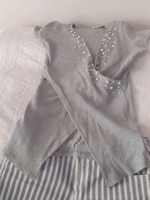 Small clothing pack Zara & Bershka like new, 10 pieces