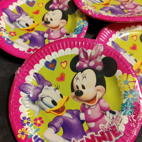 Minnie Daisy party plates set 32 pcs new, paper 19.5 cm