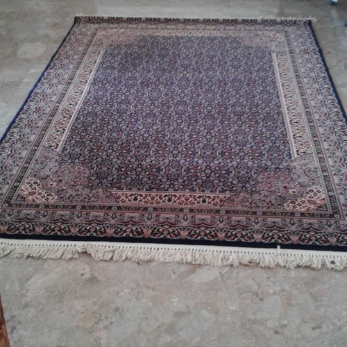 Wool Dining Room Rugs with Fringes like new, set of 2