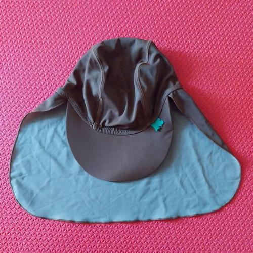 Sea hat like new, baby-child brown latte color