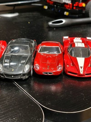 Ferrari from Shell like new, pack