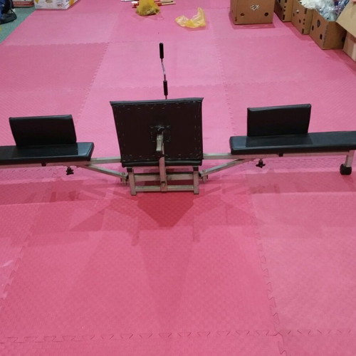 Leg opening machine like new for martial arts and yoga