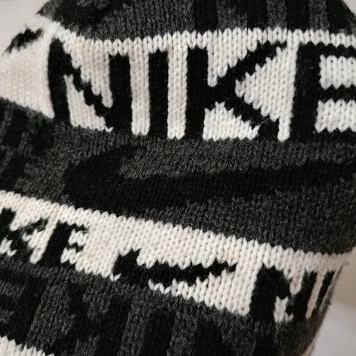 Nike beanie in white, black and grey, like new, unisex