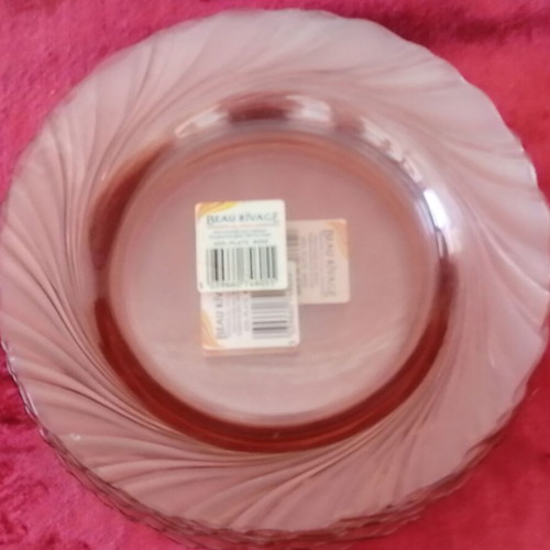 Vereco France red plates set of 12 new from 1990