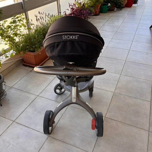 Stokke Baby Stroller and Car Seat like new