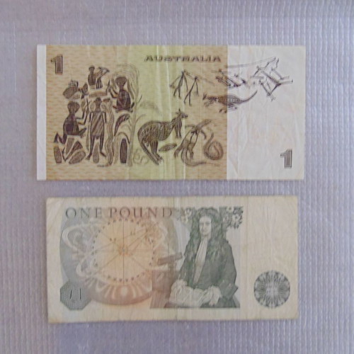 Collectible banknotes used, pack of 10 from various countries
