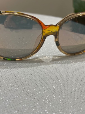Gucci γυαλιά ηλίου σαν καινούργια, μπεζ με θήκη