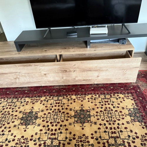 Living room cabinet like new, dimensions 220x45