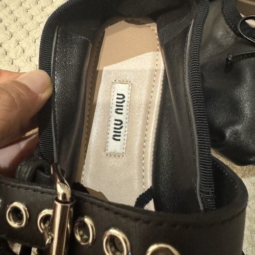 Miu Miu ballet flats like new, buttery soft lambskin, size 39, black