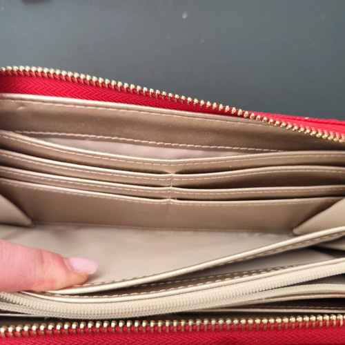 Guess wallet used, red