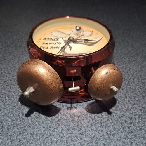 Looney Tunes Wile E. Coyote Metal Alarm Clock used, vintage