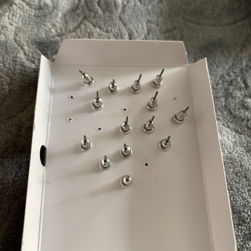 Set of rose earrings new, 7 pieces, multicolor AVON
