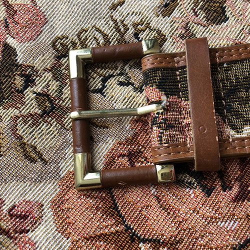 Stradivarius set pochette and floral brocade belt like new
