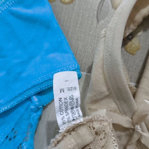 Set of 5 new cotton-rich underwear for S/heavy M size