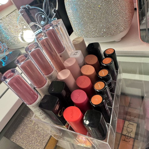 Acrylic makeup organizer 24 slots like new, for lipstick storage