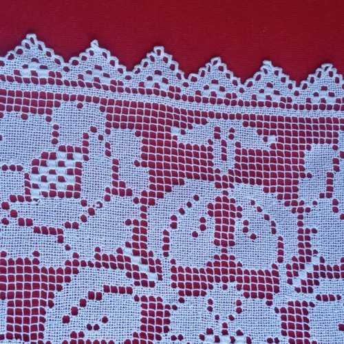 Square filet lace doily handmade vintage 1950s from Tinos
