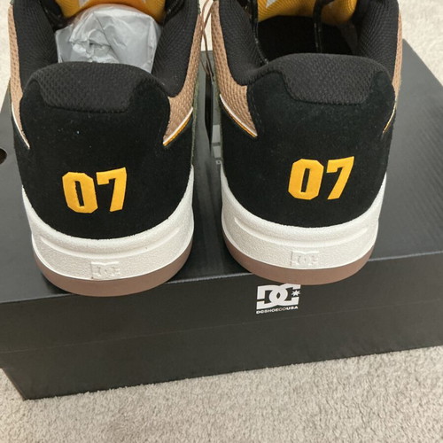 DC Sneakers size 44.5, green