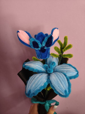 Stich handmade flower bouquet