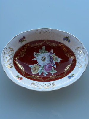 Bowl used with intricate design Bavaria Schumann Arzberg Germany
