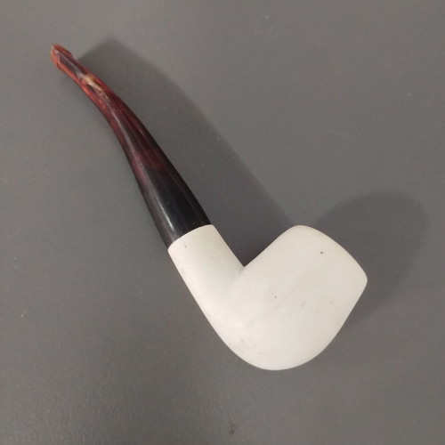 Meerschaum pipe like new, simple design