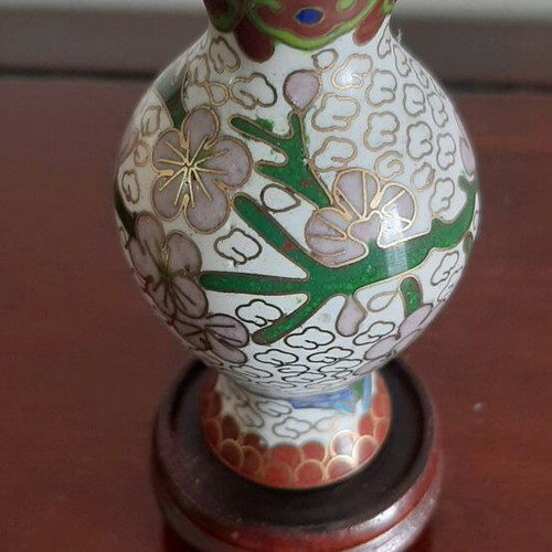 Cloisonne used, height 7.5 cm