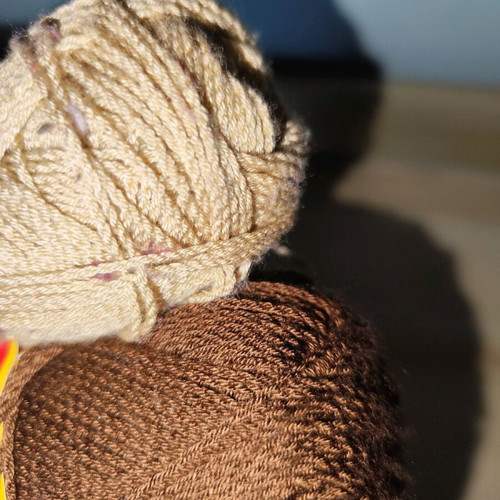 Nako yarn like new, brown and salmon
