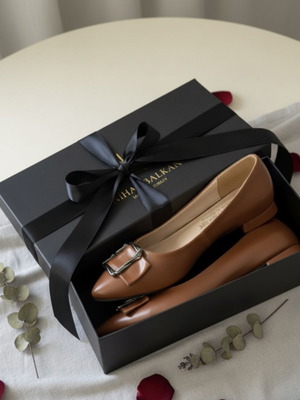 Women's shoes new, brown, size 38