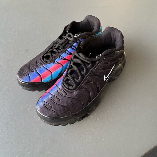 Nike Tn Air athletic shoes new, size 42, black