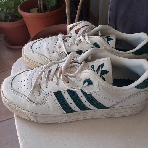 Adidas sneakers size 41.5 like new, green and white