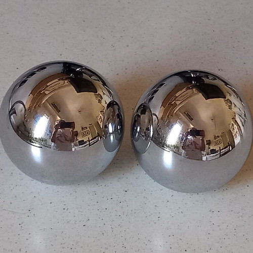 Metal Baoding Balls Pair new, polished alloy