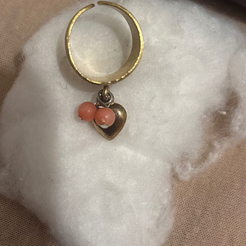 Chevalie ring used with pink beads and heart charm