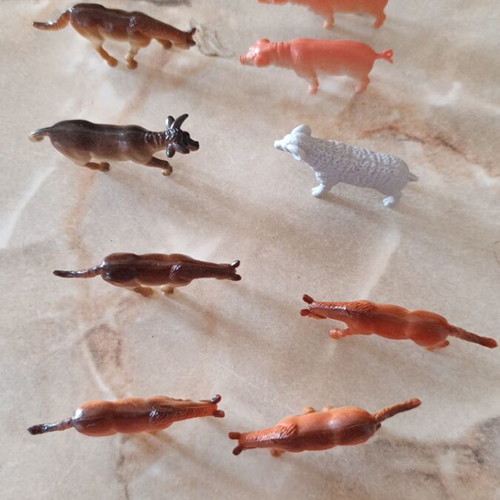Set of 9 animal figures, approx. 6 cm