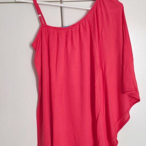 Pink Woman summer blouse size M like new, coral with batwing sleeve