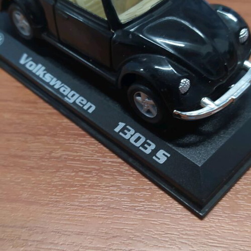 Volkswagen 1303 S miniature like new, VW