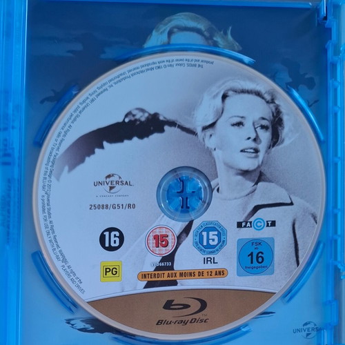 Alfred Hitchcocks The Birds Blu-ray like new, thriller horror