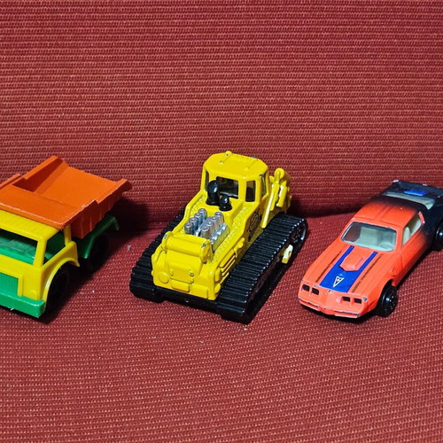 Toy cars used, pack of 3 pieces