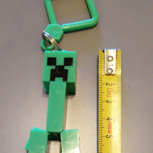 Minecraft Creeper Keychain like new