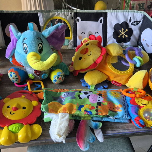 Baby toys like new for 0-9 months