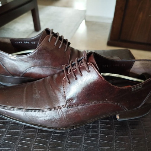 Hugo Boss men's leather lace-up shoes used, size 43, brown