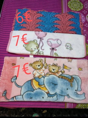 Baby blankets like new, pack