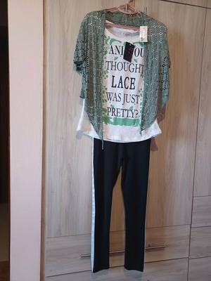 Set of three pieces blouse, bolero and leggings new, size S