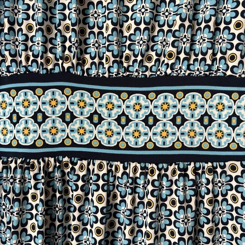 Dress No S, extremely impressive, for morning and evening.