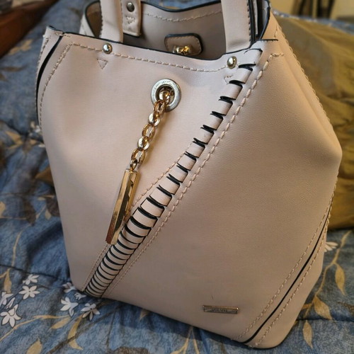 Savil leather shoulder bag, beige, bucket style