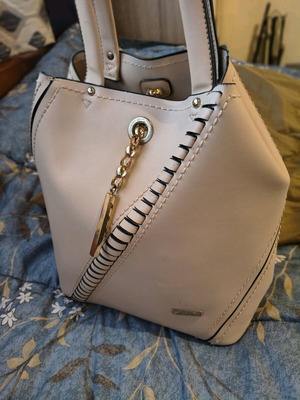 Savil leather shoulder bag like new, beige