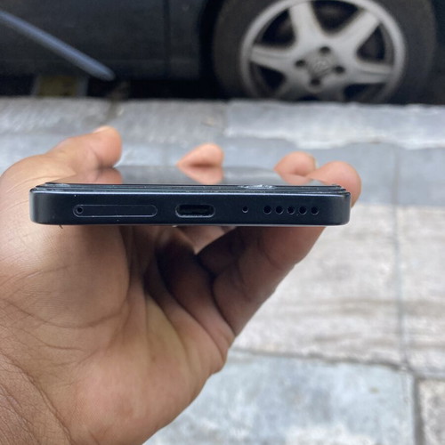 Redmi Note 13 128Go like new with minor screen crack