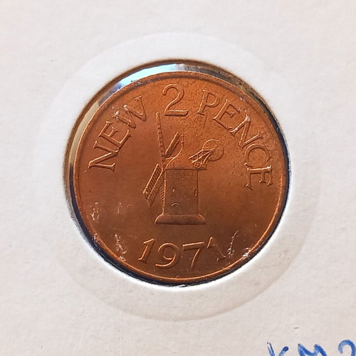 Guersney Island 2 New Pence Coin 1971 like new