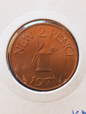 Guersney Island 2 New Pence Coin 1971 like new